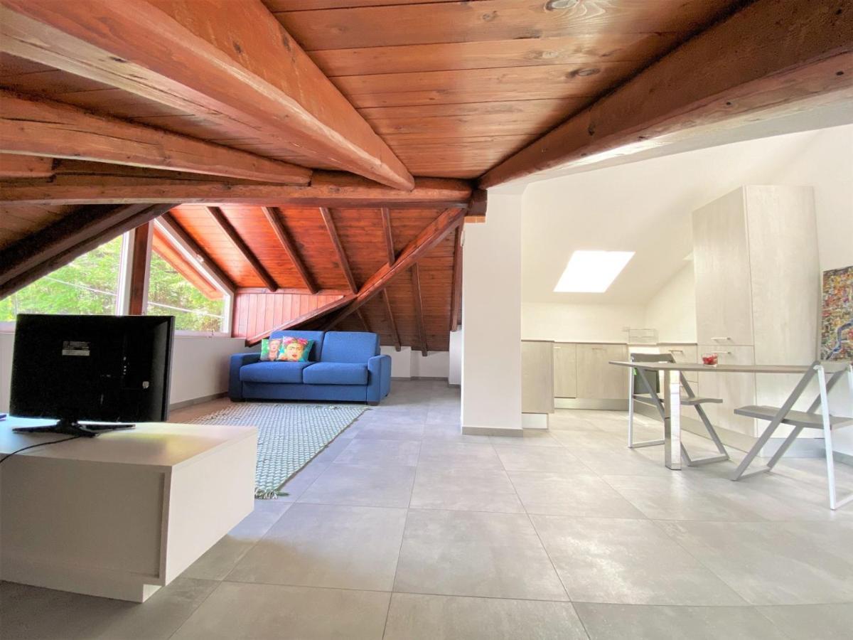 La Rondinella - Loft With Fantastic View On Lake Como Apartment Argegno Bagian luar foto