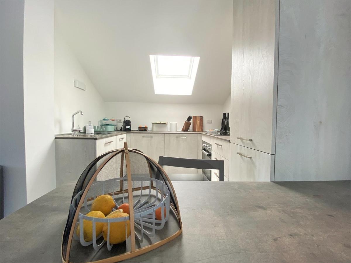 La Rondinella - Loft With Fantastic View On Lake Como Apartment Argegno Bagian luar foto